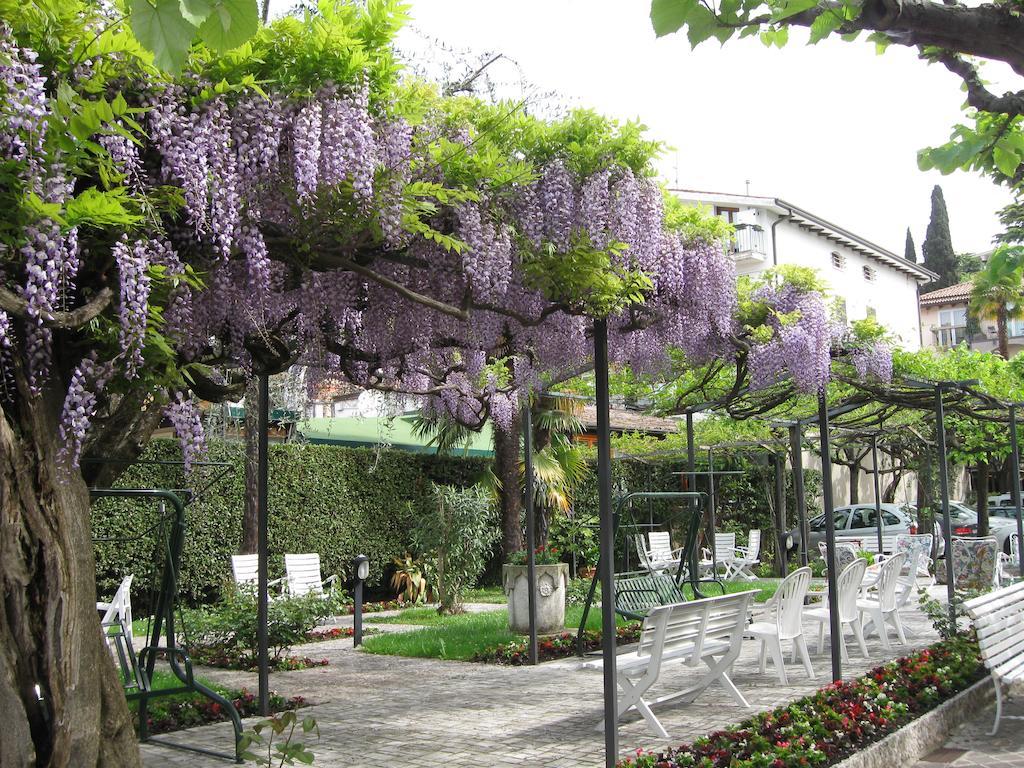 Hotel Giardino Sirmione Exterior foto